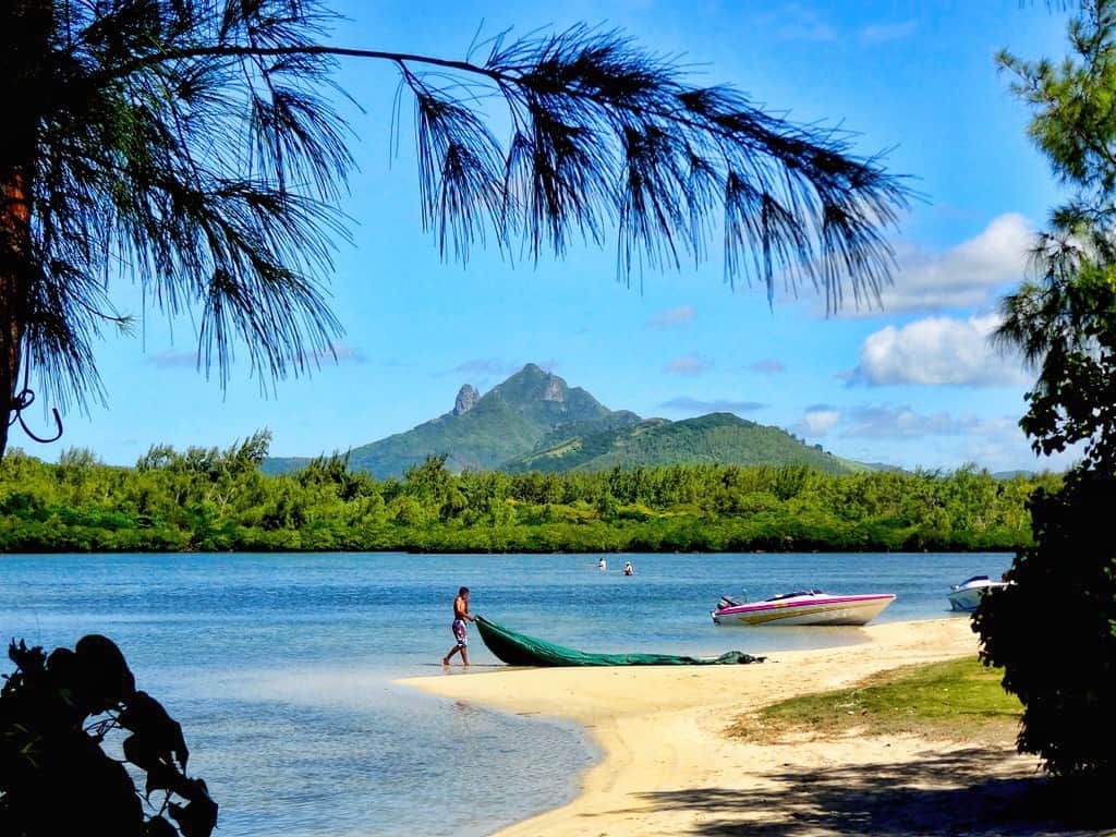 Mauritius fisherman beach
