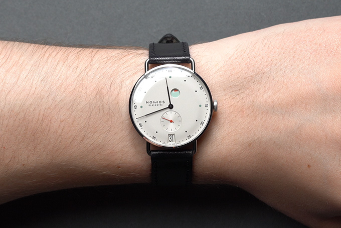 NOMOS METRO DATE POWER RESERVE REFERENCE 1101 1