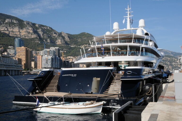 Вот 10 самых больших суперяхт, представленных на Monaco Yacht Show 2023