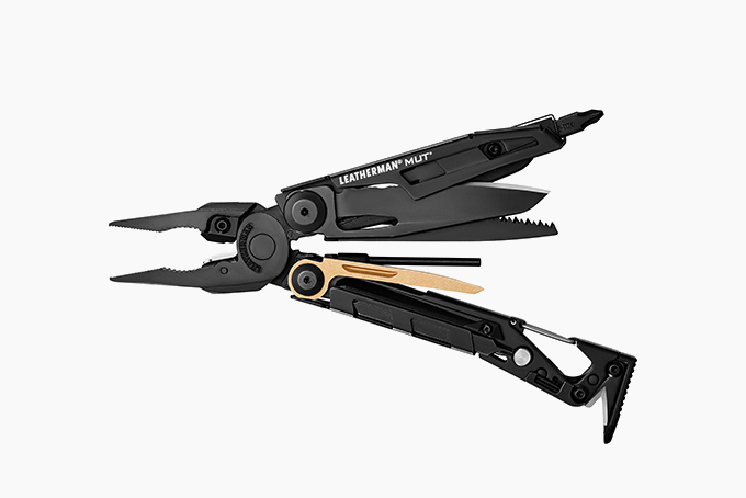 Мультиинструмент Leatherman MUT