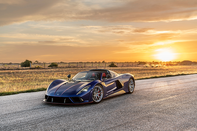 Hennessey Venom Roadster in Hyper Blue