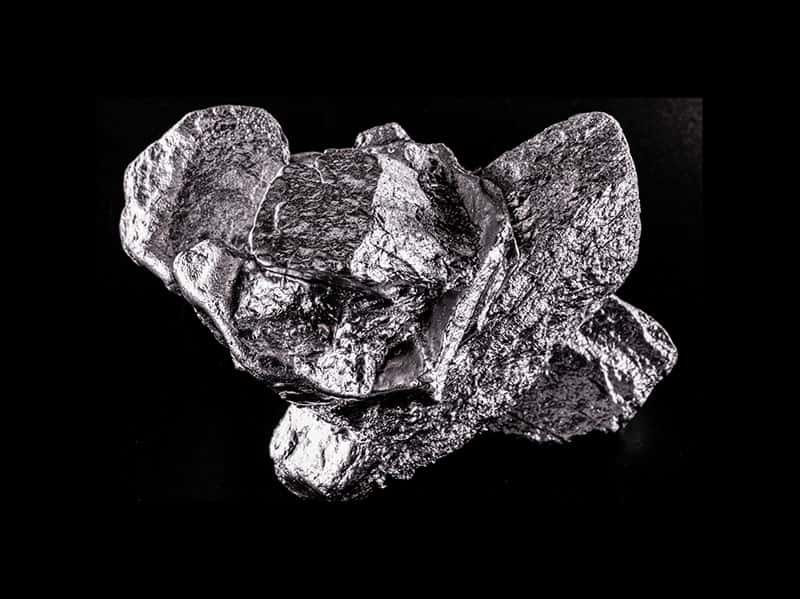 Палладий - редкий химический элемент и один из самых дорогих металлов