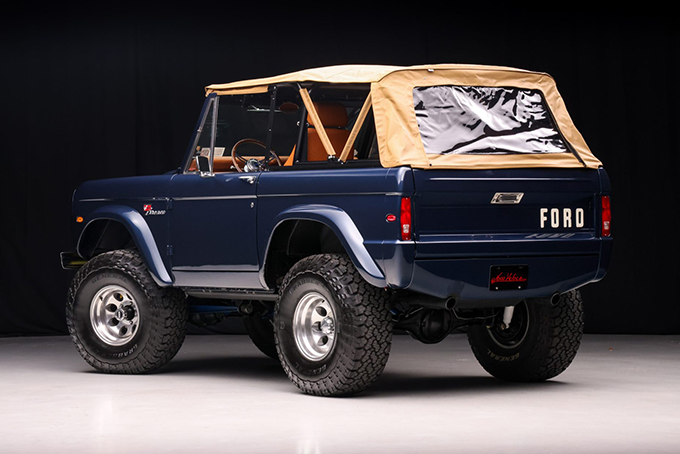 Modified 1977 Ford Bronco 302 2