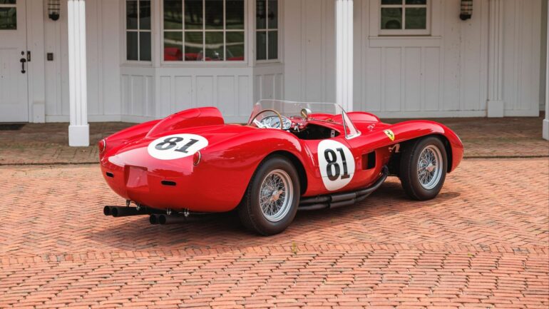 Великолепный Ferrari 250 Testa Rossa в кузове Scaglietti- 1958 года выставлен на аукцион и может стоить до 38 миллионов долларов.