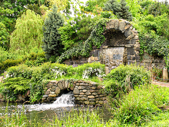 Chiswick House cascade