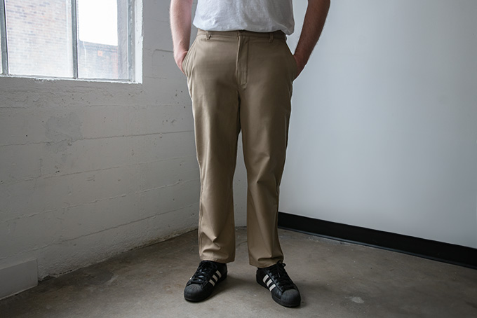 Dockers Made in the USA Chinos Relaxed Tapered Fit F 3 24 1