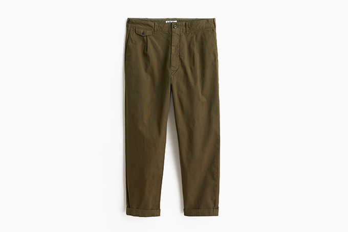 Alex Mill Standard Pleated Pant in Chino F 3 24 4
