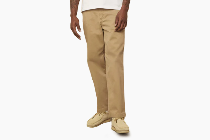 Dockers Made in the USA Chinos Relaxed Tapered Fit F 3 24 4