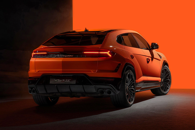 2025 Lamborghini Urus SE 2