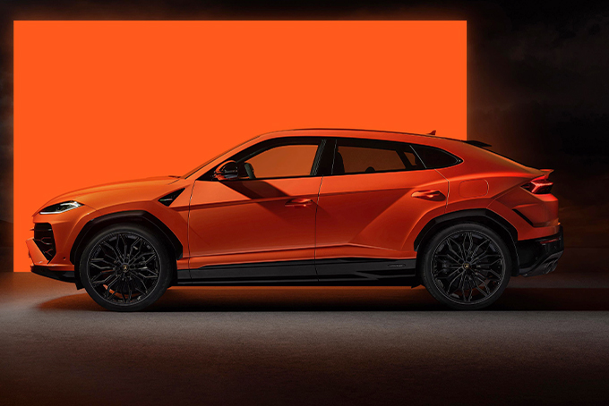 2025 Lamborghini Urus SE 1