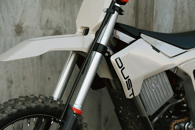 Dust Moto Model 1 1