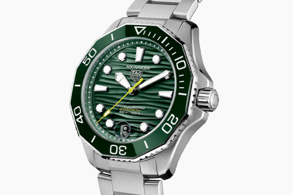 TAG Heuer Aquaracer Professional 300 Date and GMT 3