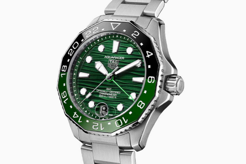 TAG Heuer Aquaracer Professional 300 Date and GMT 1