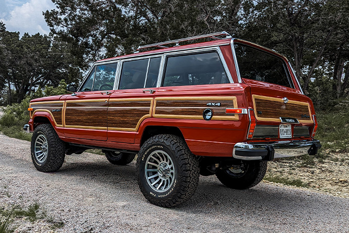 Hellcat Redeye Powered 1986 Jeep Grand Wagoneer Restomod By Vigilante 4x4 1