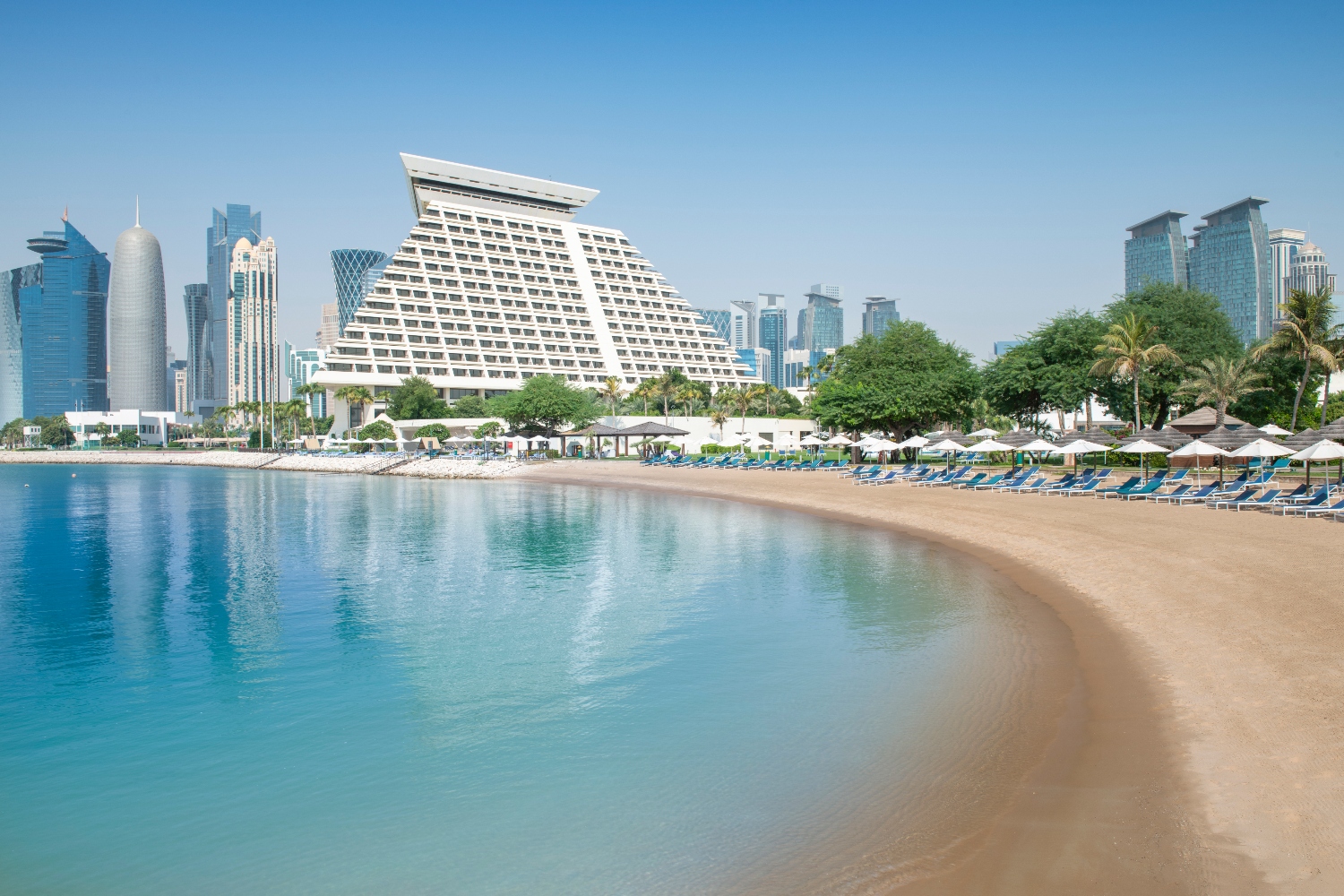 Отель Sheraton Grand Doha - достопримечательность катарской роскоши