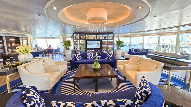 The Yacht Club on board Star Legend