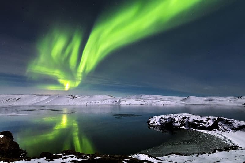 Aurora borealis over Kleifarvatn Lake on Reykjanes Peninsula, Iceland