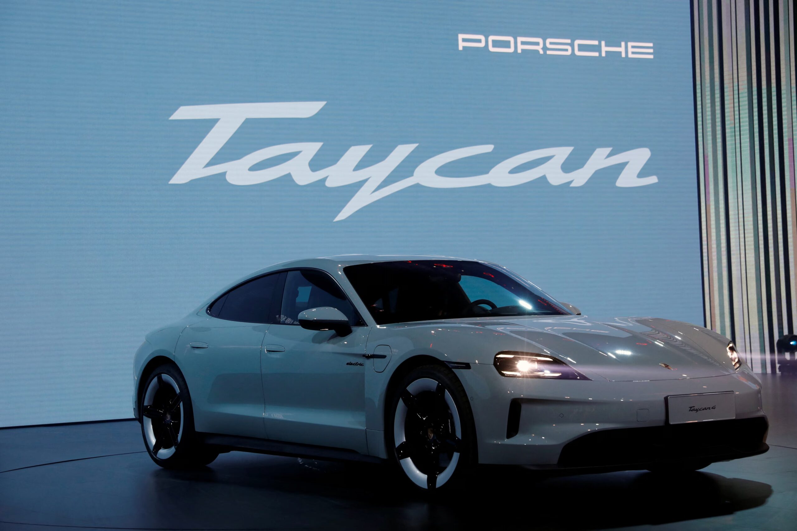 Porsche Taycan