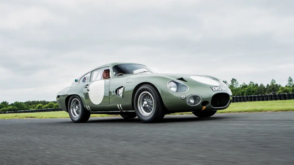 Aston Martin DP215