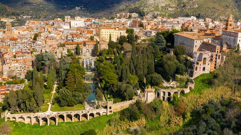 The impressive Villa d'Este gardens